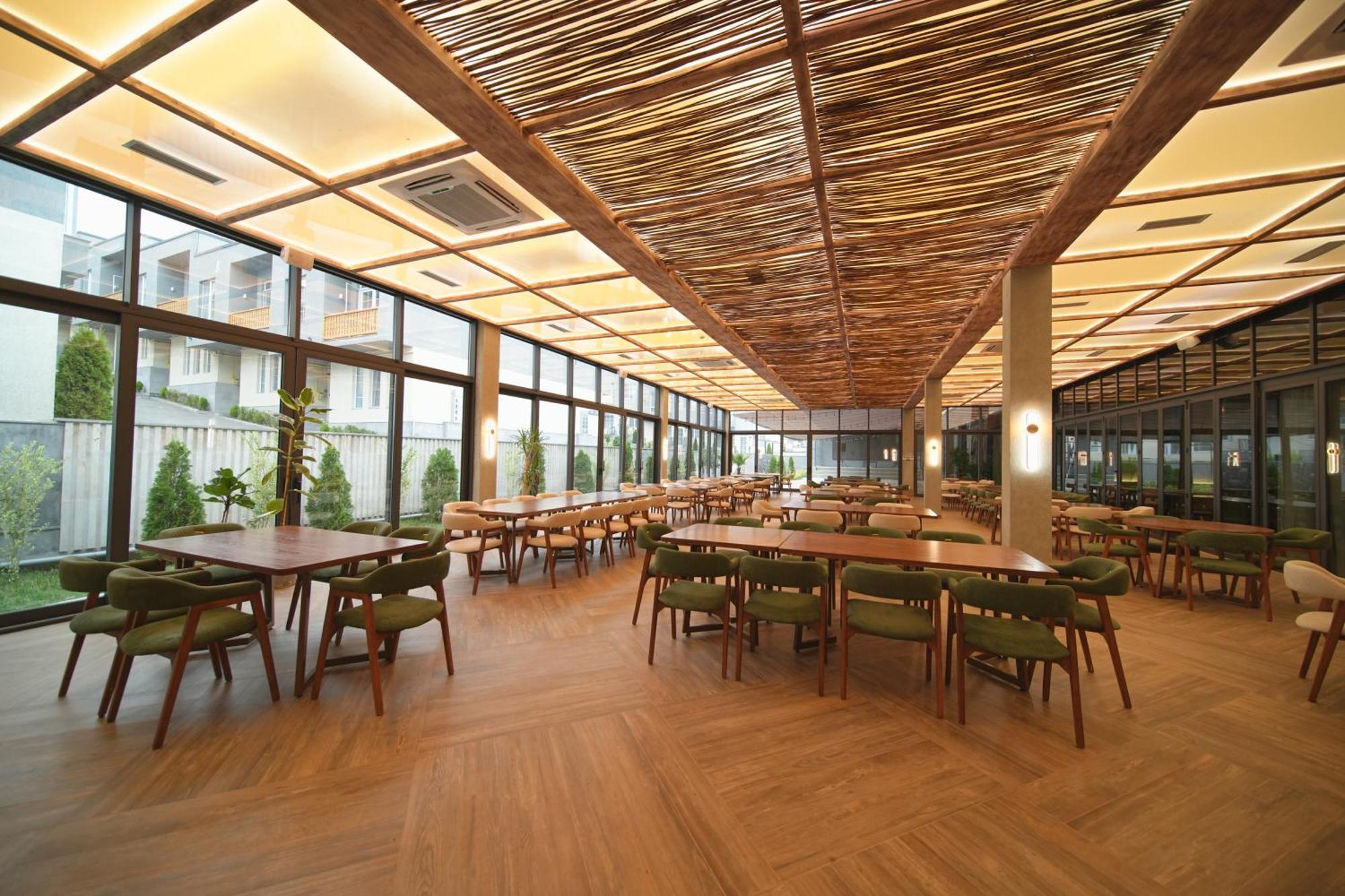 Dili Town Resort And Spa Dilijan Exterior foto